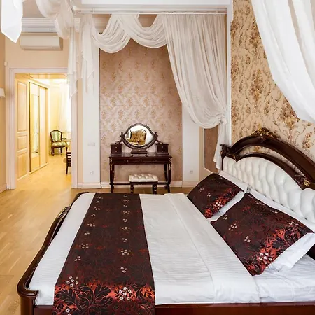Romari проспект свободи 31 Apartment Lviv