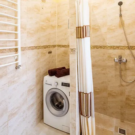 Апартаменты Romari проспект свободи 31