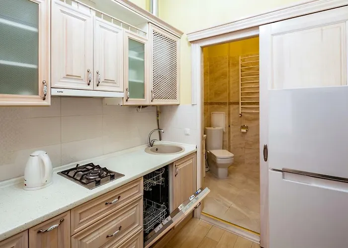 Romari проспект свободи 31